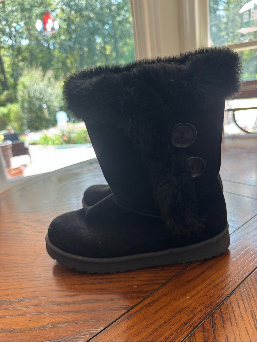 Kohl's Black Faux Fur Button Winter Boot